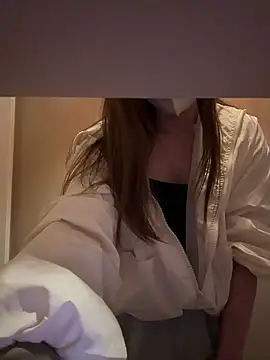 coconayui online show from June 3, 2026, 10:38 am