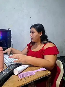 ParejaCurvy20 online show from June 28, 2026, 12:44 pm