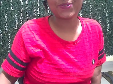 Snapshot of shallykaur chatting on June 27, 2026, 12:22 pm shallykaur online show from June 27, 2026, 12:22 pm