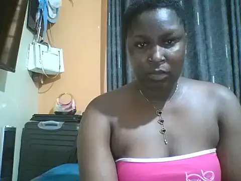 Snapshot of Queenbella780 chatting on May 16, 2026, 12:59 pm Queenbella780 online show from May 16, 2026, 12:59 pm