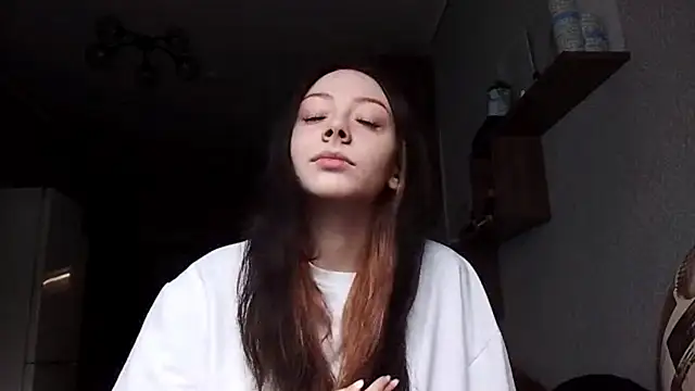 MisaSallis online show from May 18, 2026, 2:23 am