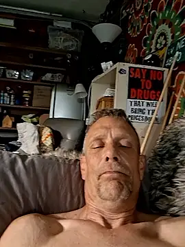 Snapshot of truckdawg2023 chatting on June 17, 2026, 3:00 pm truckdawg2023 online show from June 17, 2026, 3:00 pm