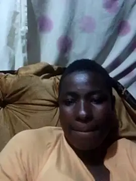 Snapshot of SpiceDiana1 chatting on May 16, 2026, 5:01 pm SpiceDiana1 online show from May 16, 2026, 5:01 pm