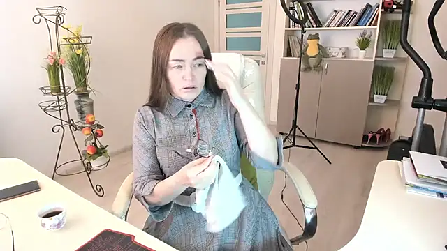 Snapshot of Vika73 chatting on February 3, 2026, 6:40 am Vika73 online show from February 3, 2026, 6:40 am