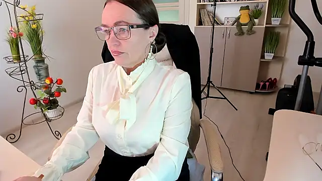 Snapshot of Vika73 chatting on January 18, 2026, 7:12 am Vika73 online show from January 18, 2026, 7:12 am