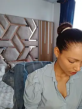 Snapshot of Dareska_hot chatting on June 20, 2026, 5:29 pm Dareska hot online show from June 20, 2026, 5:29 pm