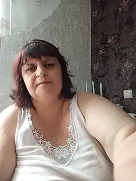 Snapshot of LisichkaOksana chatting on June 17, 2026, 8:47 am LisichkaOksana online show from June 17, 2026, 8:47 am