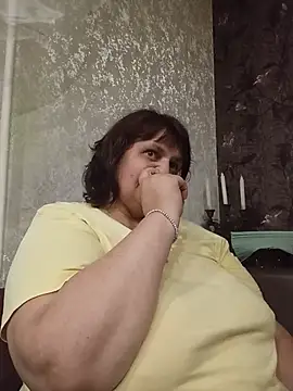 Snapshot of LisichkaOksana chatting on July 2, 2026, 6:47 pm LisichkaOksana online show from July 2, 2026, 6:47 pm