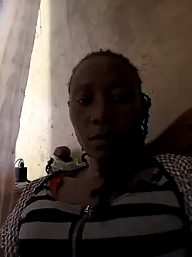 Snapshot of azina2 chatting on May 18, 2026, 10:31 am azina2 online show from May 18, 2026, 10:31 am