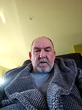 Snapshot of shyguytm chatting on June 29, 2026, 9:47 pm shyguytm online show from June 29, 2026, 9:47 pm