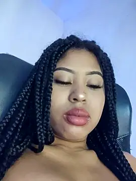 Snapshot of Steff_XXXX chatting on May 28, 2026, 6:36 pm Steff XXXX online show from May 28, 2026, 6:36 pm