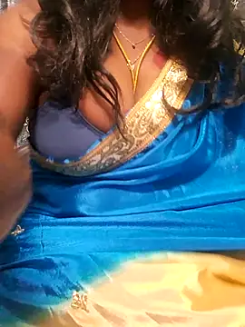 Snapshot of Tamil-ammukutty18 chatting on July 15, 2026, 9:22 pm Tamil-ammukutty18 online show from July 15, 2026, 9:22 pm