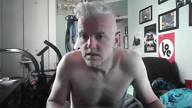 Snapshot of TheSexyCyclist chatting on May 26, 2026, 8:56 am TheSexyCyclist online show from May 26, 2026, 8:56 am