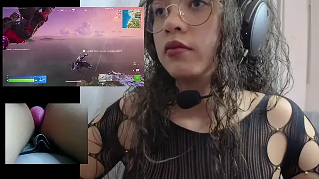 scarletdollof online show from May 27, 2026, 6:37 pm
