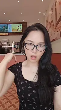 lylxili online show from June 16, 2026, 5:51 am