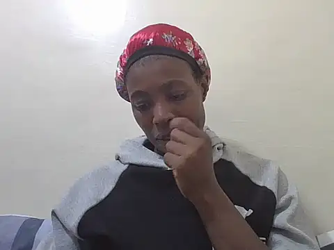 Snapshot of Eebony_Bubbly chatting on June 14, 2026, 6:20 pm Eebony Bubbly online show from June 14, 2026, 6:20 pm