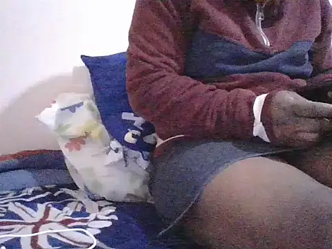 Snapshot of queenm5 chatting on July 4, 2026, 3:13 am queenm5 online show from July 4, 2026, 3:13 am