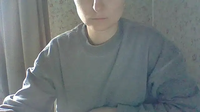 Snapshot of Lyolita chatting on May 18, 2026, 3:17 pm Lyolita online show from May 18, 2026, 3:17 pm