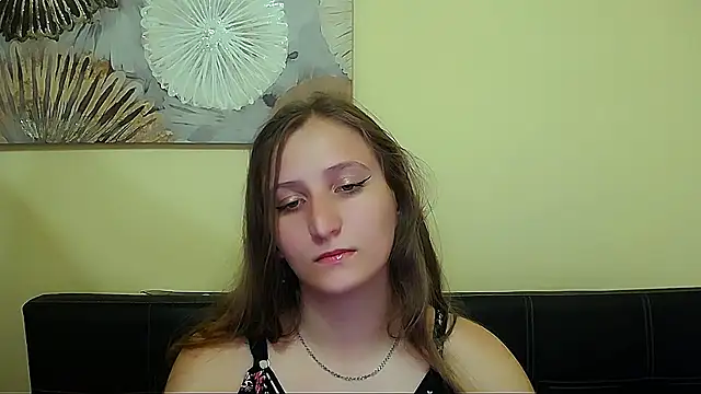 Snapshot of Jenny_smille_ chatting on June 18, 2026, 8:13 am Jenny smille online show from June 18, 2026, 8:13 am