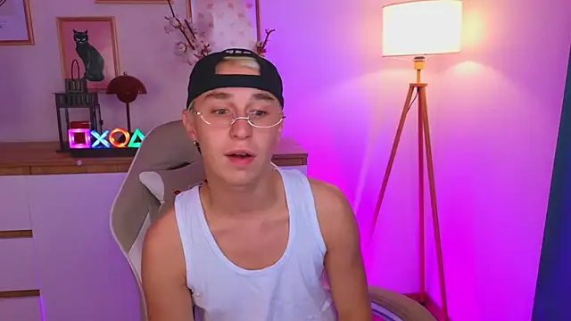 e1v1s online show from July 5, 2026, 9:43 pm