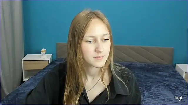 Snapshot of Calista_Everleig chatting on May 27, 2026, 5:59 am Calista Everleig online show from May 27, 2026, 5:59 am