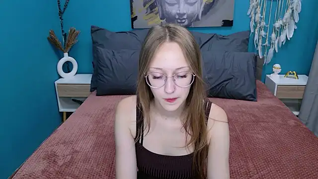 Snapshot of Calista_Everleig chatting on July 13, 2026, 10:36 am Calista Everleig online show from July 13, 2026, 10:36 am