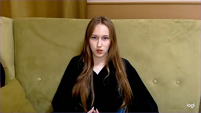 Snapshot of Calista_Everleig chatting on May 20, 2026, 10:12 am Calista Everleig online show from May 20, 2026, 10:12 am