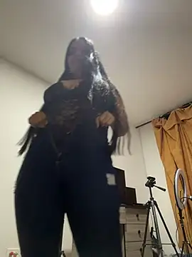 NoahJade online show from July 5, 2026, 12:59 am