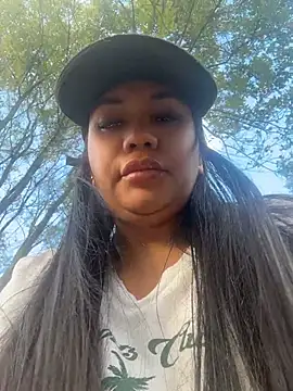 NoahJade online show from June 26, 2026, 11:21 pm