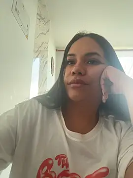 NoahJade online show from June 28, 2026, 6:47 pm