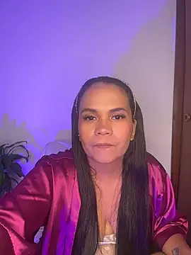 NoahJade online show from June 10, 2026, 9:27 pm