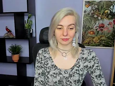Snapshot of velvetanne chatting on May 20, 2026, 6:21 am velvetanne online show from May 20, 2026, 6:21 am