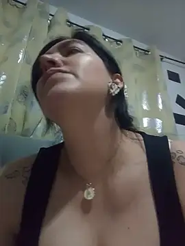 Snapshot of dhanya_moon chatting on June 17, 2026, 3:17 am dhanya moon online show from June 17, 2026, 3:17 am