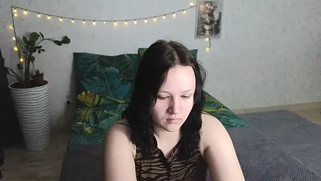 Snapshot of Tori_cute chatting on June 8, 2026, 1:28 am Tori cute online show from June 8, 2026, 1:28 am