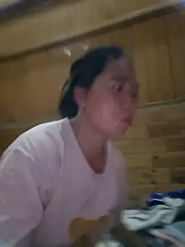Snapshot of Mila_00 chatting on July 4, 2026, 1:37 pm Mila 00 online show from July 4, 2026, 1:37 pm