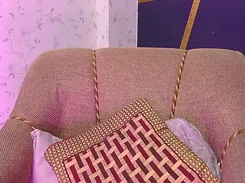 Snapshot of iliyana-20 chatting on June 5, 2026, 6:52 am iliyana-20 online show from June 5, 2026, 6:52 am