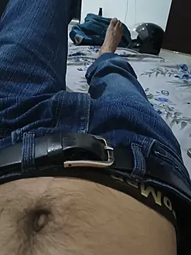 Snapshot of Play_boy9351 chatting on June 6, 2026, 5:40 pm Play boy9351 online show from June 6, 2026, 5:40 pm