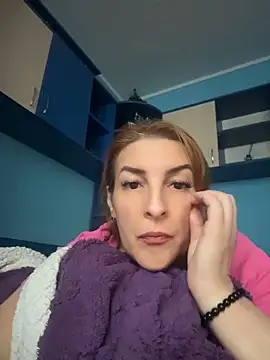 Snapshot of Hot-Milf4U chatting on June 1, 2026, 6:46 am Hot-Milf4U online show from June 1, 2026, 6:46 am