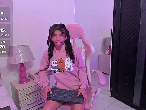 Snapshot of AmberFerrero chatting on May 20, 2026, 12:13 pm AmberFerrero online show from May 20, 2026, 12:13 pm