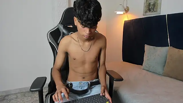 jacob cum23 online show from June 12, 2026, 5:21 pm