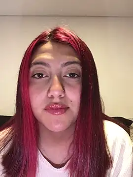 Snapshot of Emma_Cut chatting on May 20, 2026, 4:48 pm Emma Cut online show from May 20, 2026, 4:48 pm