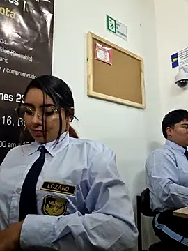 Snapshot of Angela__05 chatting on May 28, 2026, 2:01 pm Angela 05 online show from May 28, 2026, 2:01 pm