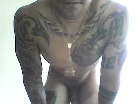 Snapshot of musclebody12 chatting on May 19, 2026, 9:33 pm musclebody12 online show from May 19, 2026, 9:33 pm