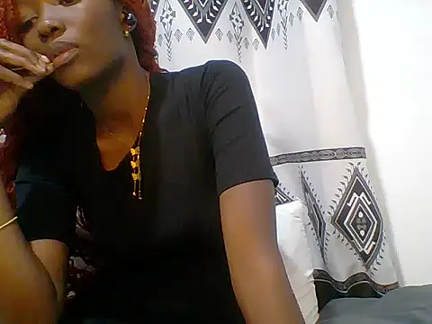 Snapshot of Shania_loveer chatting on June 29, 2026, 7:35 pm Shania loveer online show from June 29, 2026, 7:35 pm