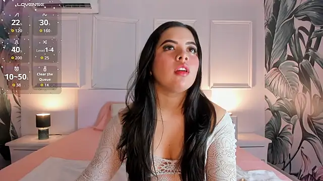 Snapshot of Isabella_Rios_ chatting on May 22, 2026, 12:25 pm Isabella Rios online show from May 22, 2026, 12:25 pm