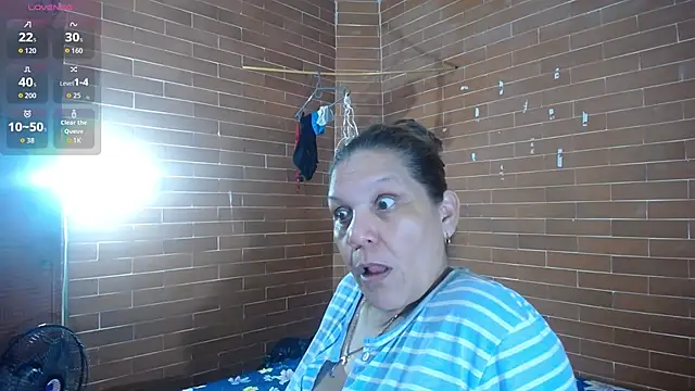 Snapshot of sabag_luchh chatting on June 18, 2026, 12:09 am sabag luchh online show from June 18, 2026, 12:09 am
