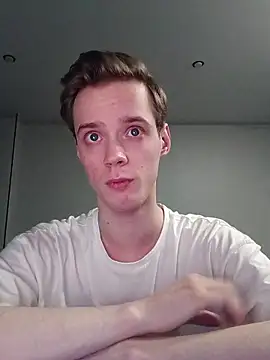 Snapshot of Gaarty chatting on June 20, 2026, 6:57 pm Gaarty online show from June 20, 2026, 6:57 pm