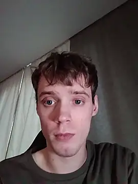 Snapshot of Gaarty chatting on July 17, 2026, 11:13 pm Gaarty online show from July 17, 2026, 11:13 pm