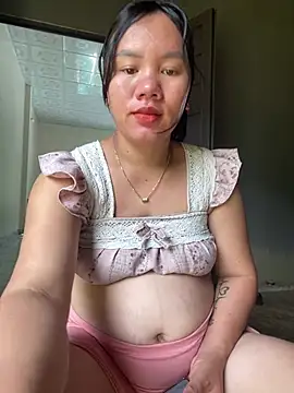 Snapshot of Suki-love chatting on June 16, 2026, 7:08 am Suki-love online show from June 16, 2026, 7:08 am