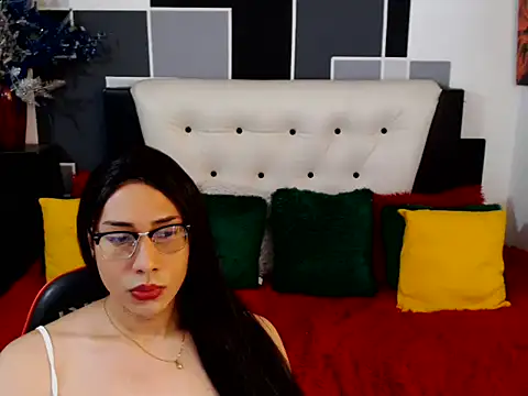 stephanie dollss online show from June 10, 2026, 6:20 pm